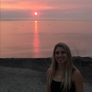 Meet your Posher, Kelsey